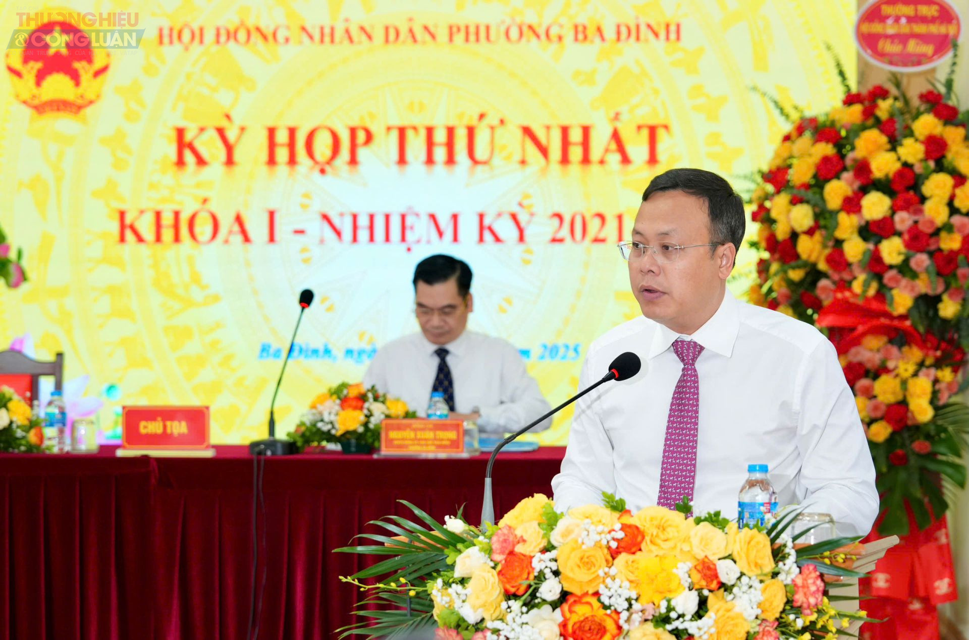 Phát biểu khai mạc kỳ họp, Bí thư Đảng ủy, Chủ tịch HĐND phường Ba Đình Phạm Quang Thanh cho biết, thực hiện luật tổ chức chính quyền địa phương, HĐND phường Ba Đình tổ chức Kỳ họp thứ nhất khóa I, nhiệm kỳ 2021 – 2026 để xem xét các nội dung quan trọng sau sắp xếp các đơn vị hành chính cấp xã.