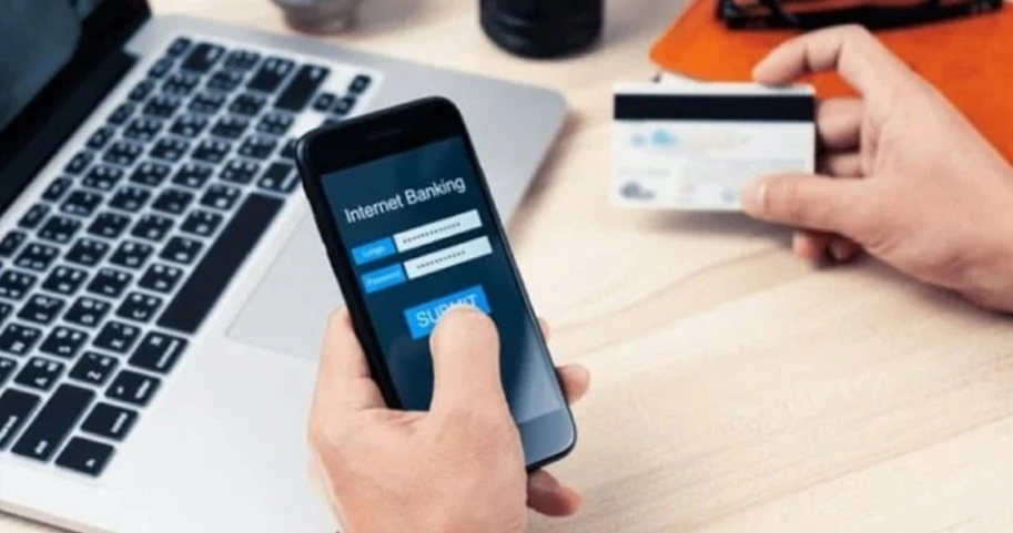 Mua hàng trên 5 triệu đồng phải chuyển khoản mới được khấu trừ thuế VAT (Ảnh minh họa: KT)