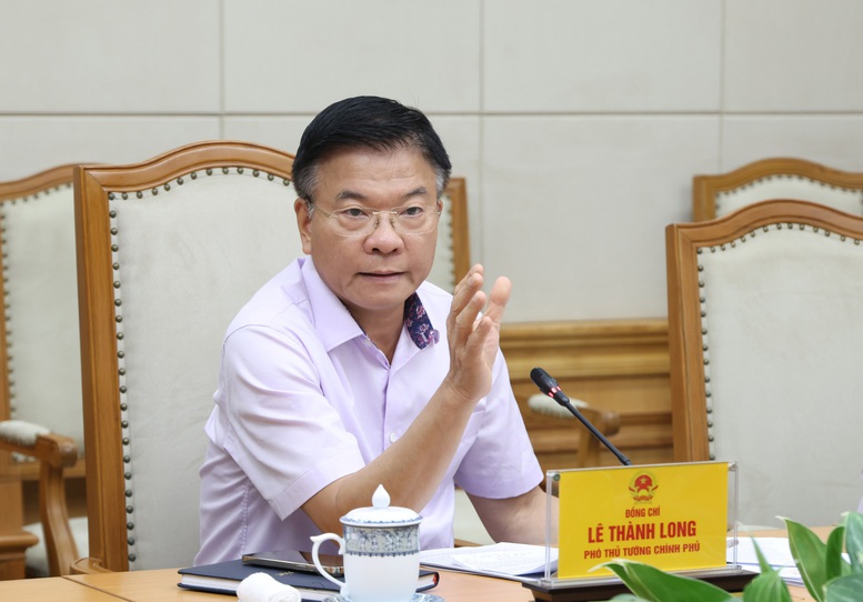 Phó Thủ tướng Lê Thành Long nhấn mạnh yêu cầu chủ động làm tốt công tác chuẩn bị về văn kiện, nhân sự và các mặt bảo đảm phục vụ đại hội - Ảnh: VGP/Đức Tuân Phó Thủ tướng Lê Thành Long nhấn mạnh yêu cầu chủ động làm tốt công tác chuẩn bị về văn kiện, nhân sự và các mặt bảo đảm phục vụ đại hội - Ảnh: VGP/Đức Tuân