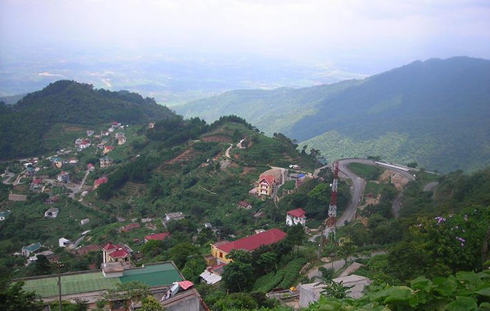 Tam Đảo có vẻ đẹp tuyệt mĩ với thiên nhiên hoang sơ, kì vĩ.