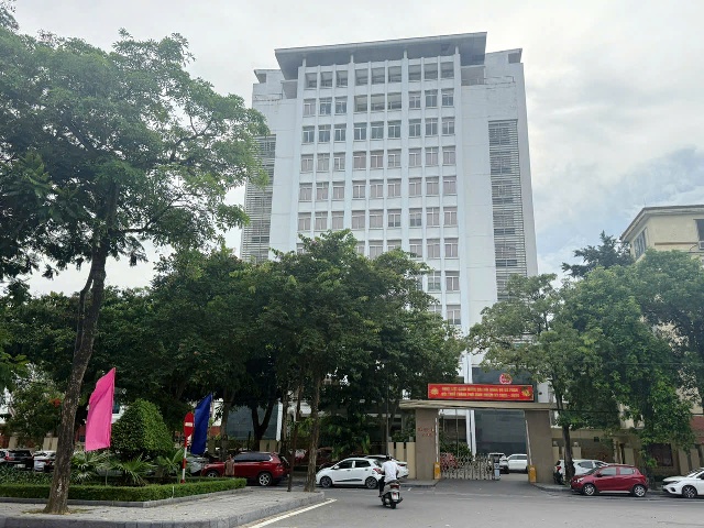 Thuế cơ sở Nghệ An 1 tại phường Thành Vinh. Thuế cơ sở Nghệ An 1 tại phường Thành Vinh.