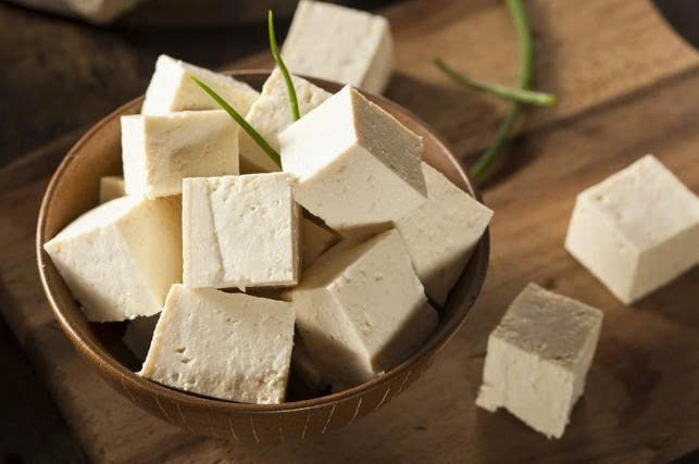 Đậu phụ là món ăn ngon, giàu dinh dưỡng, được nhiều người ưa thích Đậu phụ là món ăn ngon, giàu dinh dưỡng, được nhiều người ưa thích