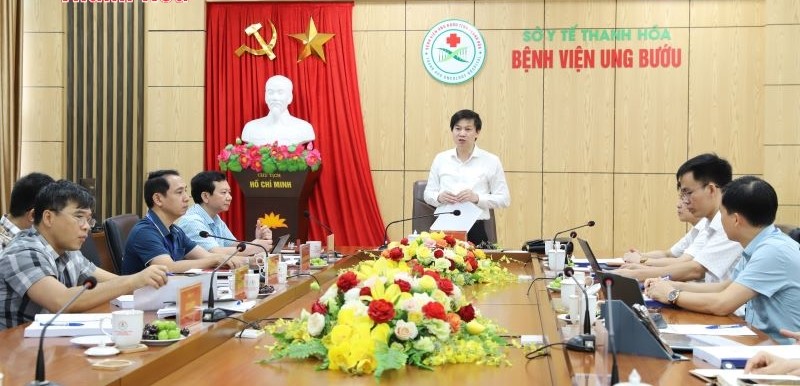 Tiến sĩ Lê Văn Cường, Phó Giám đốc Sở Y tế