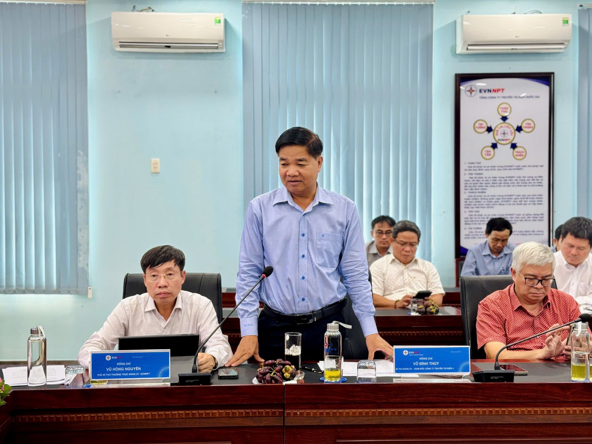 Đồng chí Võ Đình Thủy – Bí thư Đảng ủy – Giám đốc Công ty phát biểu tại buổi làm việc