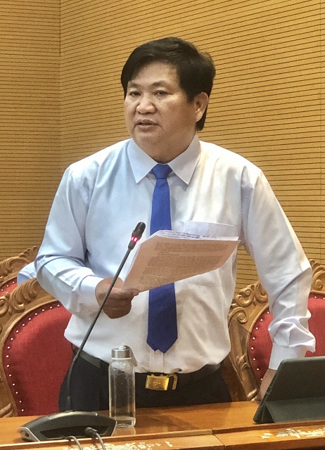 Ông Trần Văn Phúc, Bí thư xã Phù Mỹ Đông phát biểu ý kiến tham luận. Ảnh: Viết Hiền