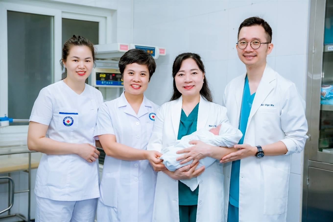 IVF Bưu điện giúp hàng ngàn cặp vợ chồng mong con tìm được con yêu khỏe mạnh mỗi năm IVF Bưu điện giúp hàng ngàn cặp vợ chồng mong con tìm được con yêu khỏe mạnh mỗi năm