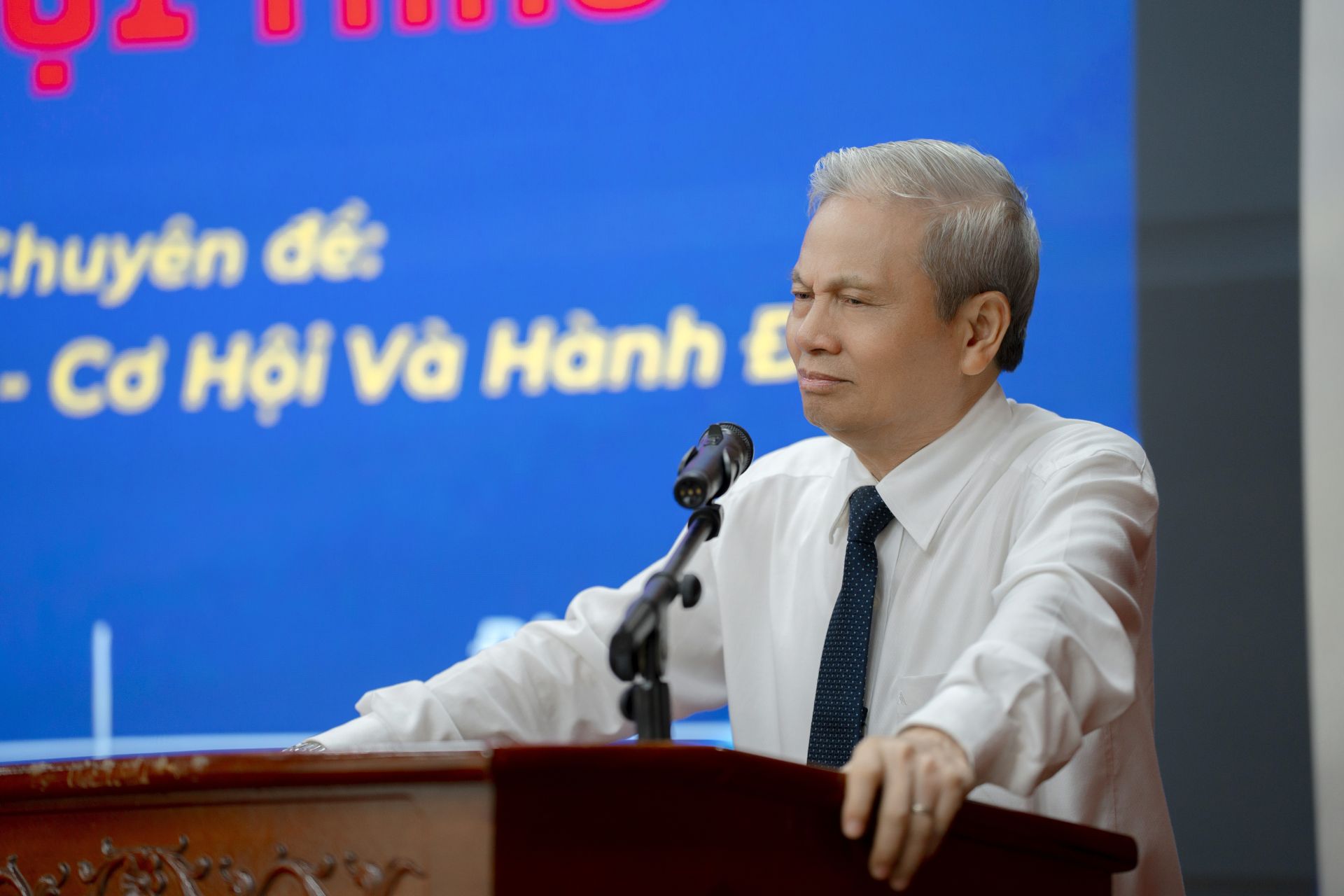 TS. Lê Doãn Hợp TS. Lê Doãn Hợp