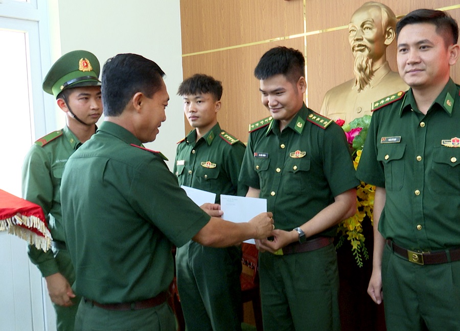 Đợt này có 110 đồng chí cán bộ nhận quyết định điều động, bổ nhiệm