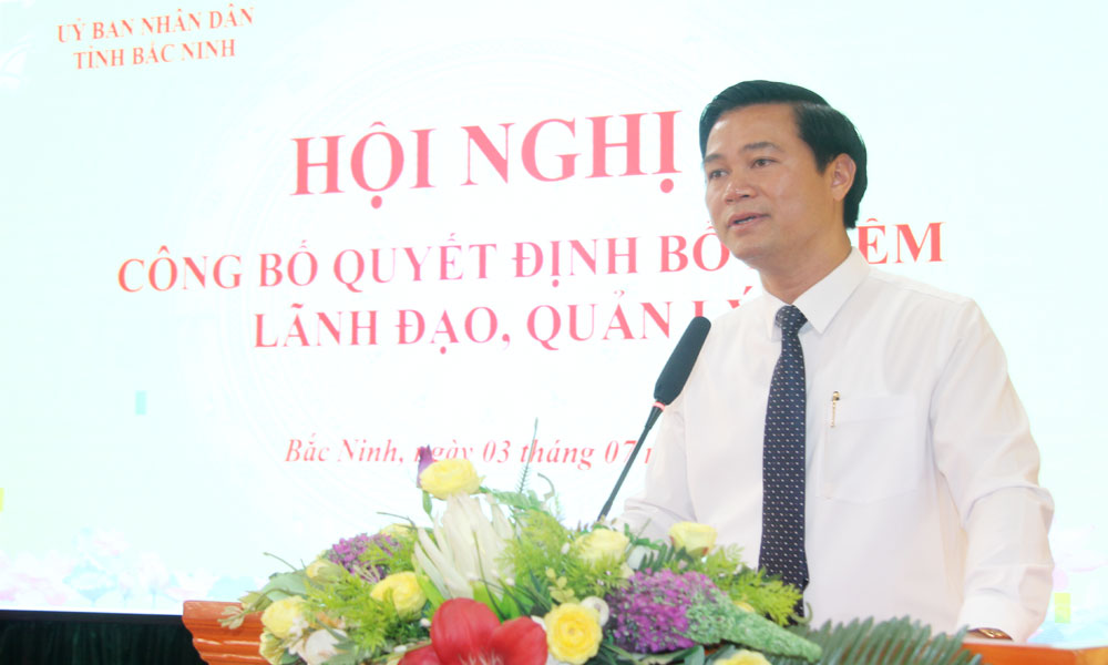 Đồng chí Lê Xuân Lợi phát biểu giao nhiệm vụ.