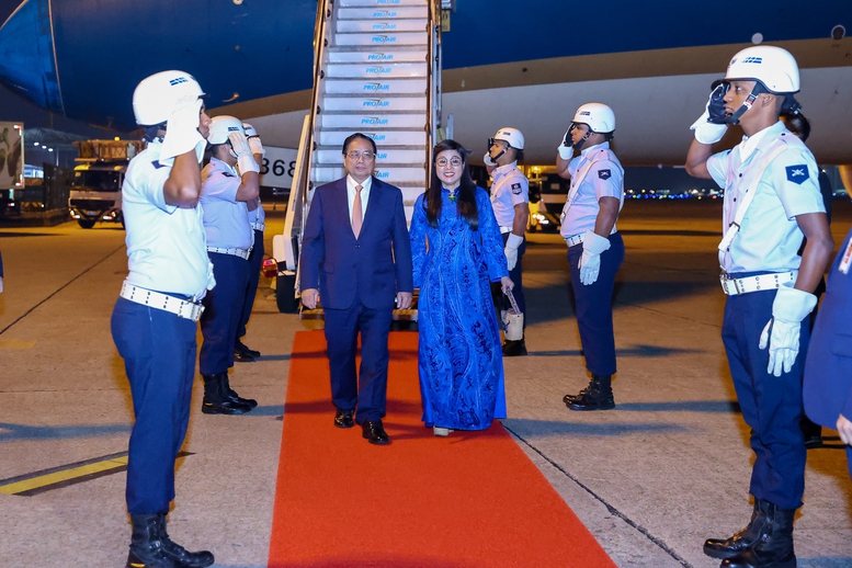 Thủ tướng Phạm Minh Chính và Phu nhân tới Rio de Janeiro, bắt đầu chuyến công tác tại Brazil - Ảnh: VGP/Nhật Bắc Thủ tướng Phạm Minh Chính và Phu nhân tới Rio de Janeiro, bắt đầu chuyến công tác tại Brazil - Ảnh: VGP/Nhật Bắc