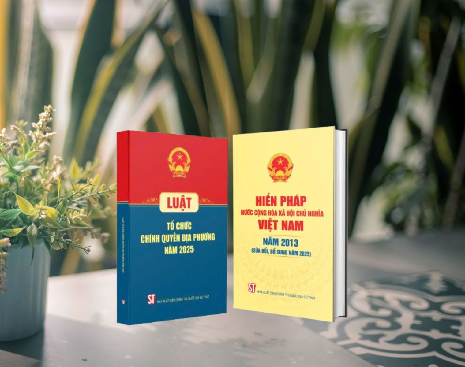 Ấn phẩm hợp nhất toàn bộ nội dung gốc "Hiến pháp nước Cộng hòa xã hội chủ nghĩa Việt Nam năm 2013" ra mắt