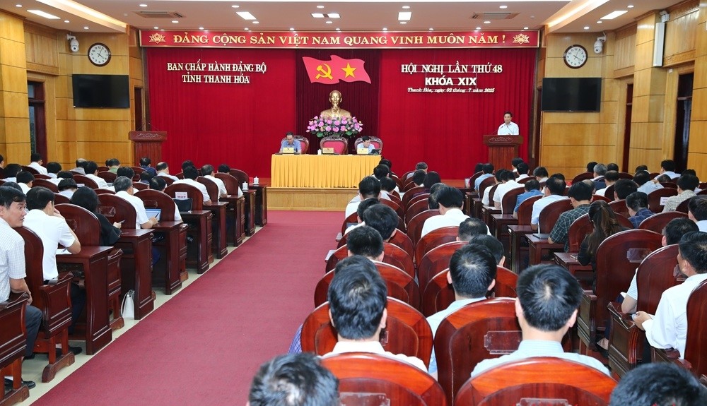 Toàn cảnh Ban Chấp hành Đảng bộ tỉnh Thanh Hóa tổ chức Hội nghị lần thứ 48 để đánh giá tình hình thực hiện nhiệm vụ phát triển kinh tế - xã hội, đảm bảo quốc phòng - an ninh, xây dựng Đảng và hệ thống chính trị 6 tháng đầu năm; nhiệm vụ trọng tâm 6 tháng cuối năm 2025. Toàn cảnh Ban Chấp hành Đảng bộ tỉnh Thanh Hóa tổ chức Hội nghị lần thứ 48 để đánh giá tình hình thực hiện nhiệm vụ phát triển kinh tế - xã hội, đảm bảo quốc phòng - an ninh, xây dựng Đảng và hệ thống chính trị 6 tháng đầu năm; nhiệm vụ trọng tâm 6 tháng cuối năm 2025.