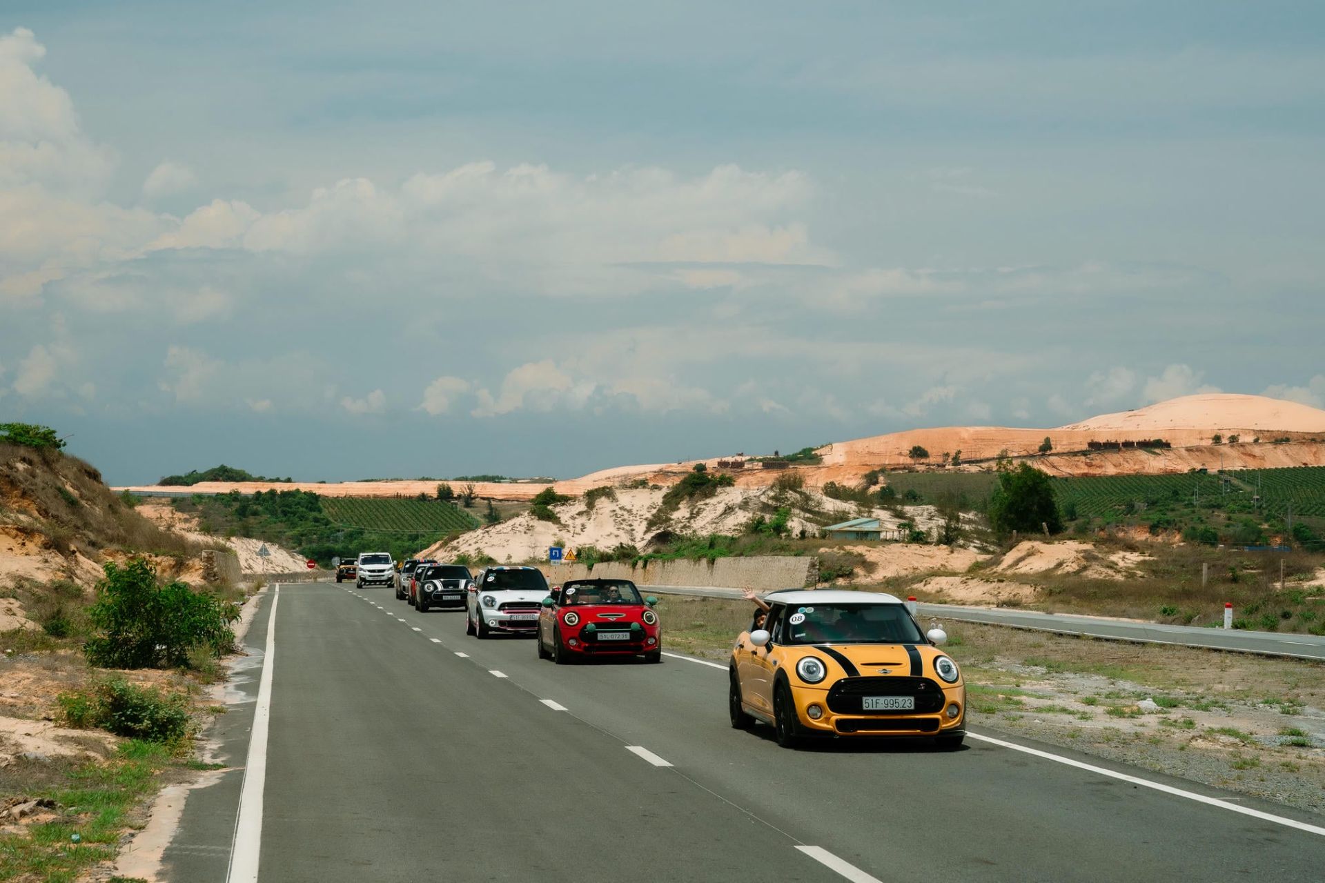 Chuyến đi 3 ngày 2 đêm dài hơn 800 km, xuất phát từ showroom MINI Sala (TP.HCM) đến Phan Thiết - Đà Lạt.