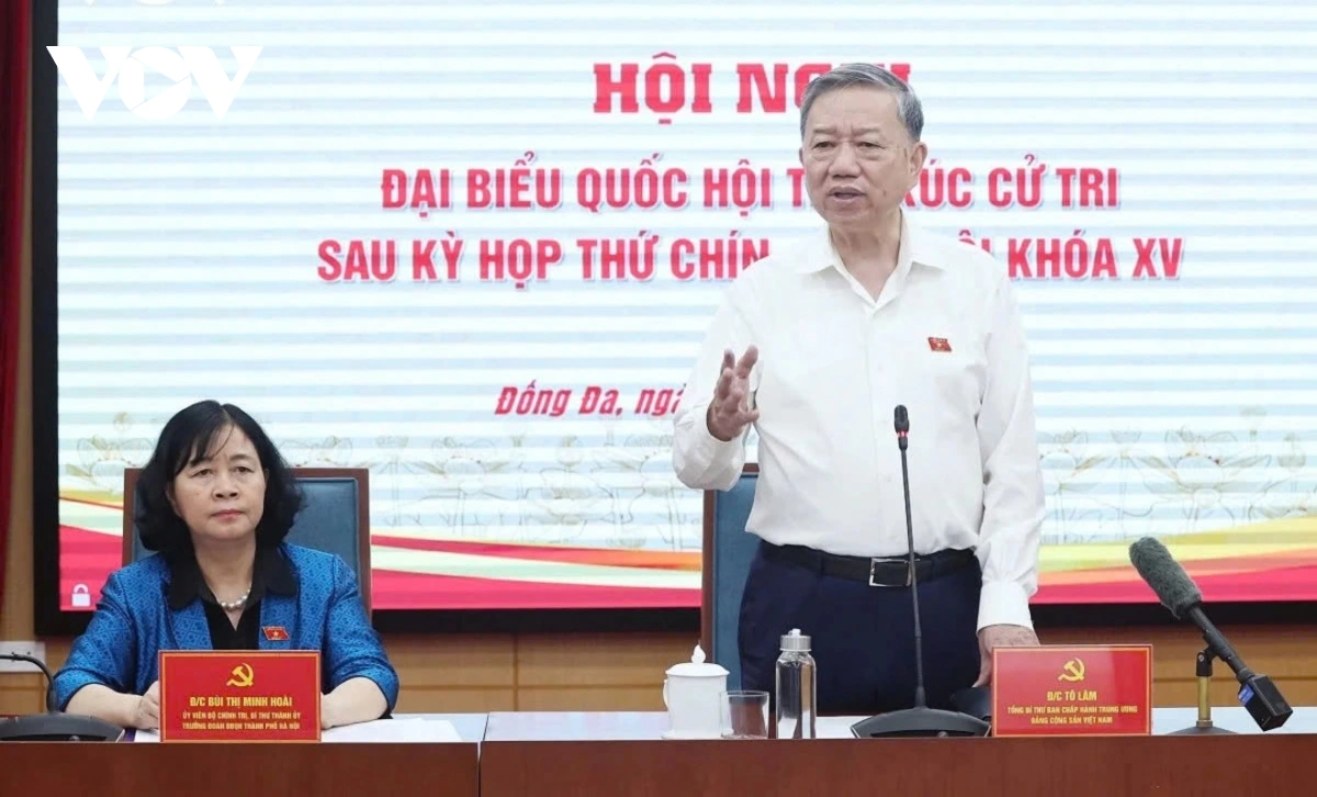 Tổng Bí thư Tô Lâm yêu cầu tuyên chiến với thuốc giả, thực phẩm giả nhằm bảo vệ sức khỏe nhân dân. Tổng Bí thư Tô Lâm yêu cầu tuyên chiến với thuốc giả, thực phẩm giả nhằm bảo vệ sức khỏe nhân dân.