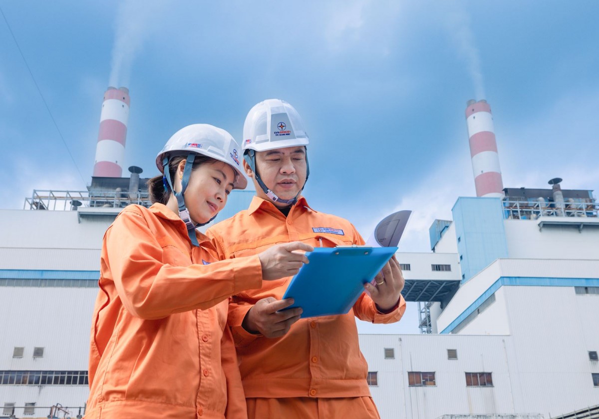 EVNGENCO1 đã chủ động, khẩn trương, quyết liệt triển khai công tác sắp xếp, tinh gọn tổ chức, bộ máy quản lý điều hành. EVNGENCO1 đã chủ động, khẩn trương, quyết liệt triển khai công tác sắp xếp, tinh gọn tổ chức, bộ máy quản lý điều hành.