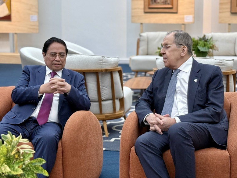 Tại cuộc tiếp Bộ trưởng Ngoại giao Nga Sergei Lavrov, hai bên khẳng định lại các nguyên tắc, định hướng lớn để đẩy mạnh và tăng cường hợp tác, phát triển quan hệ hữu nghị truyền thống và Đối tác chiến lược toàn diện Việt Nam - Liên bang Nga - Ảnh: VGP/Nhật Bắc Tại cuộc tiếp Bộ trưởng Ngoại giao Nga Sergei Lavrov, hai bên khẳng định lại các nguyên tắc, định hướng lớn để đẩy mạnh và tăng cường hợp tác, phát triển quan hệ hữu nghị truyền thống và Đối tác chiến lược toàn diện Việt Nam - Liên bang Nga - Ảnh: VGP/Nhật Bắc