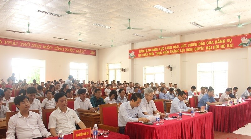 Các đại biểu tham dự buổi lễ