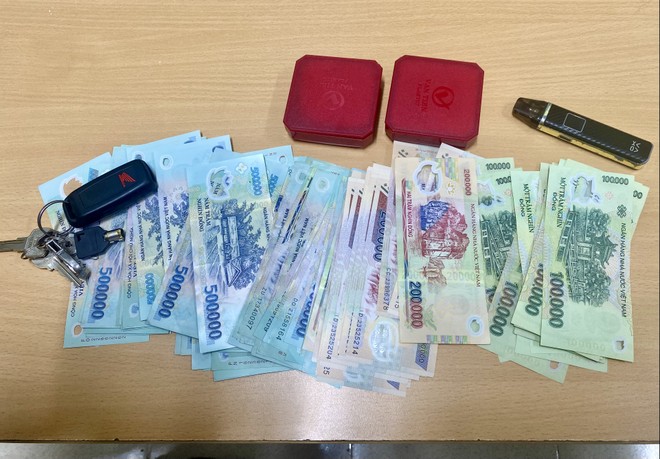 Tang vậy thu giữ