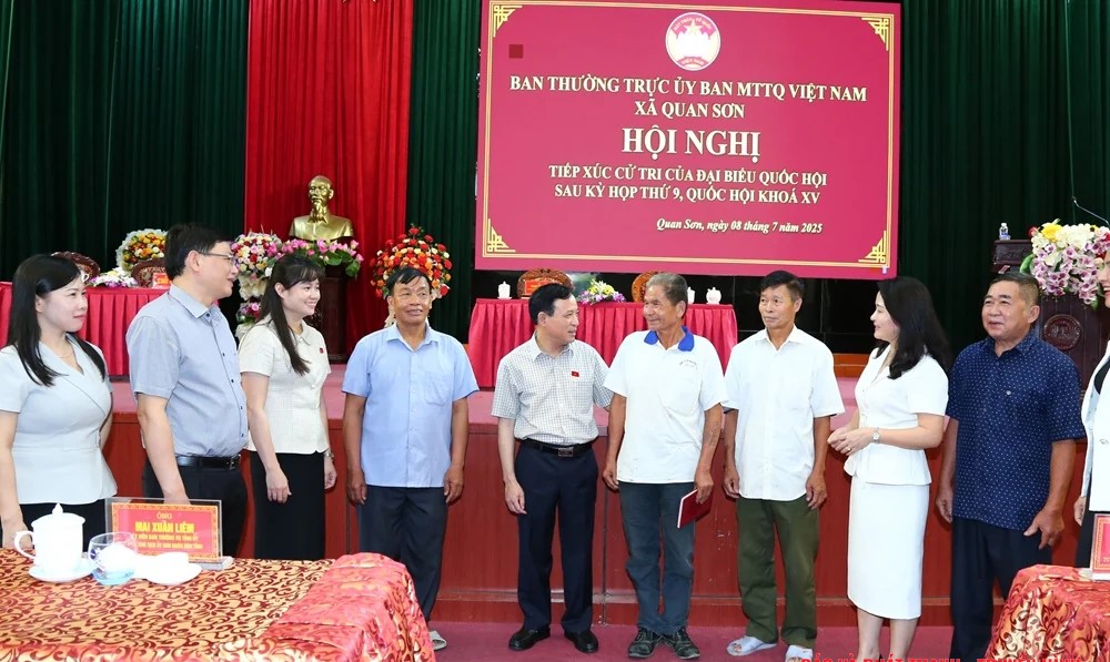Đoàn ĐBQH tỉnh Thanh Hóa tiếp xúc cử tri xã Quan Sơn