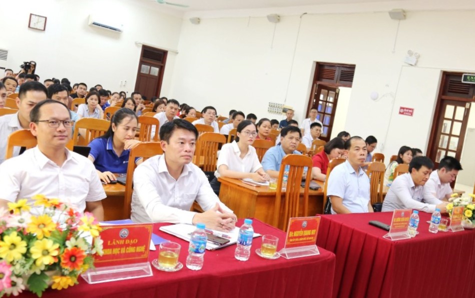 Lạng Sơn: Tập huấn cho 93 cán bộ về hỗ trợ công nghệ thông tin cho các xã, phường