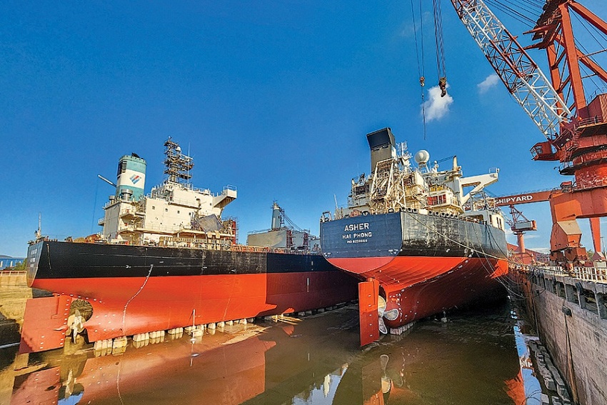 Dock sửa chữa tại PVSM thường xuyên “đón tiếp” các tàu thuyền ra vào để sửa chữa, bảo dưỡng, cải hoán… Dock sửa chữa tại PVSM thường xuyên “đón tiếp” các tàu thuyền ra vào để sửa chữa, bảo dưỡng, cải hoán…