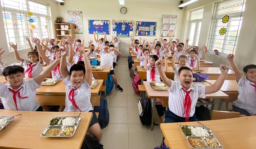 Học sinh Trường Tiểu học Vĩnh Tuy, quận Hai Bà Trưng. (Ảnh: Lê Nguyễn) Học sinh Trường Tiểu học Vĩnh Tuy, quận Hai Bà Trưng. (Ảnh: Lê Nguyễn)