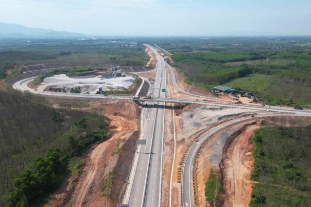 Quảng Trị tập trung giải quyết tồn tại, đẩy nhanh tiến độ giải phóng mặt bằng cao tốc Bắc – Nam phía Đông