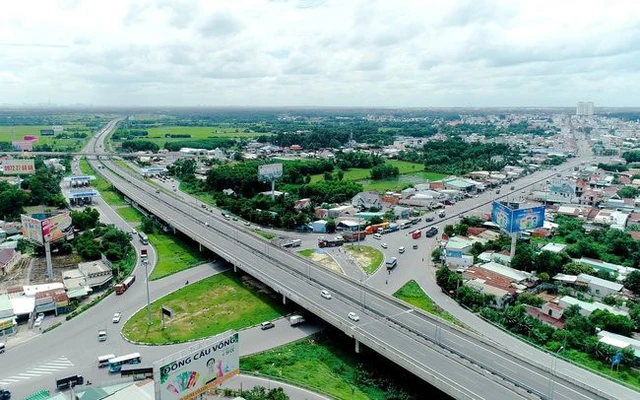 Bộ Tài chính kiến nghị làm rõ lựa chọn nhà thầu cao tốc TP. HCM - Chơn Thành