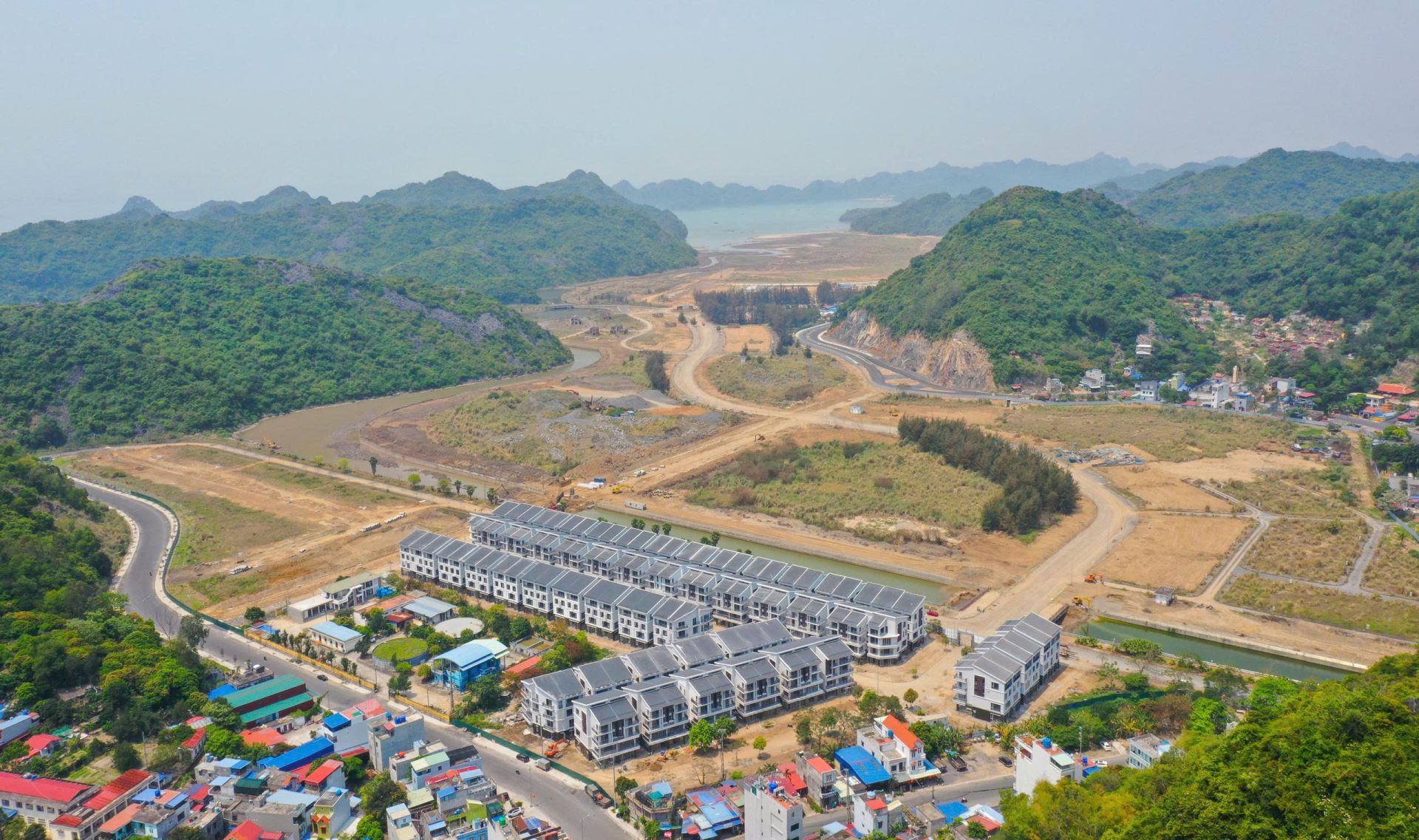 Tiến độ thực tế dự án Cát Bà Amatina. Ảnh: Vinaconex Tiến độ thực tế dự án Cát Bà Amatina. Ảnh: Vinaconex