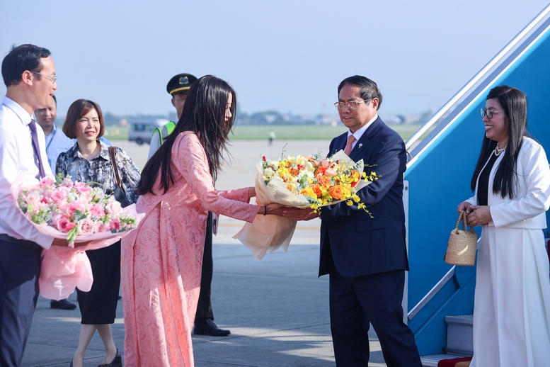 Thủ tướng về tới Hà Nội, kết thúc tốt đẹp chuyến công tác tại Brazil