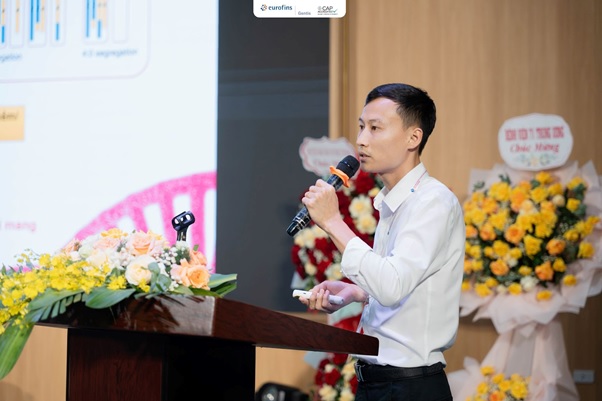 Ths. Nguyễn Văn Huynh (Chuyên viên GENTIS) trình bày những ưu điểm của xét nghiệm PGT-UPGRADE Ths. Nguyễn Văn Huynh (Chuyên viên GENTIS) trình bày những ưu điểm của xét nghiệm PGT-UPGRADE