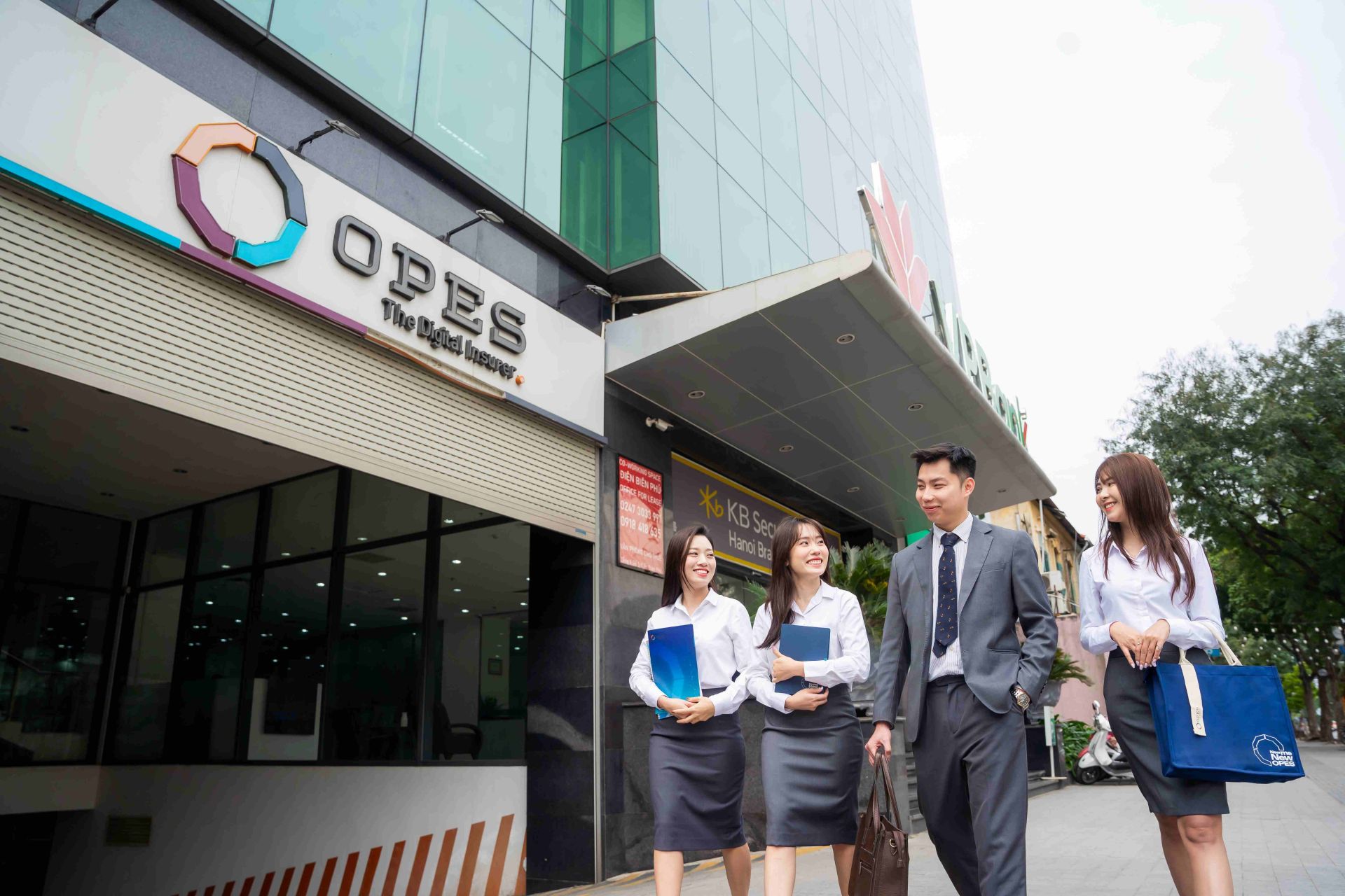 OPES khẳng định vị thế Nhà bảo hiểm số tiên phong ngày càng rõ rệt OPES khẳng định vị thế Nhà bảo hiểm số tiên phong ngày càng rõ rệt