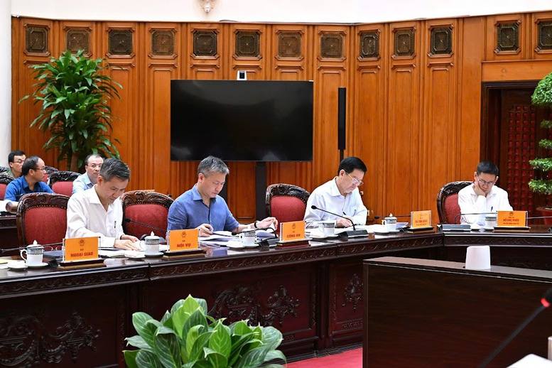 Cuộc họp thảo luận, cho ý kiến về 3 nội dung: Dự án Luật sửa đổi, bổ sung một số điều của Luật Lý lịch tư pháp; dự án Luật Hàng không dân dụng Việt Nam (sửa đổi); đề xuất của Chính phủ về chương trình lập pháp năm 2026 - Ảnh: VGP/Nhật Bắc Cuộc họp thảo luận, cho ý kiến về 3 nội dung: Dự án Luật sửa đổi, bổ sung một số điều của Luật Lý lịch tư pháp; dự án Luật Hàng không dân dụng Việt Nam (sửa đổi); đề xuất của Chính phủ về chương trình lập pháp năm 2026 - Ảnh: VGP/Nhật Bắc