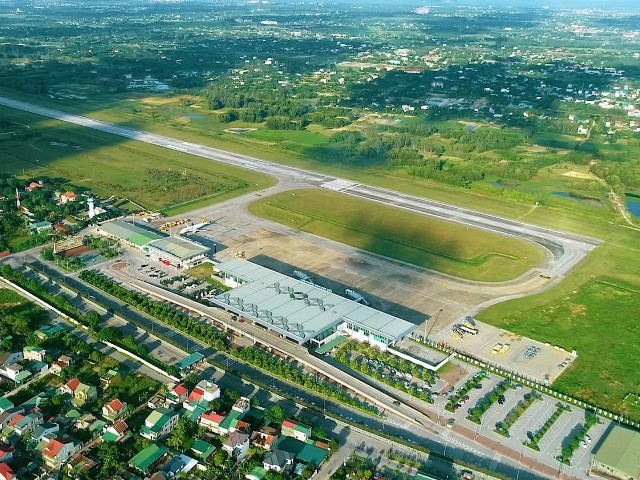 Dự án nâng cấp sân bay quốc tế Vinh có tổng mức đầu tư gần 1.000 tỷ đồng. Dự án nâng cấp sân bay quốc tế Vinh có tổng mức đầu tư gần 1.000 tỷ đồng.