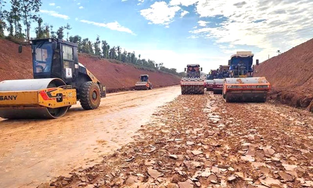 Thi công cao tốc Khánh Hòa – Buôn Ma Thuột Thi công cao tốc Khánh Hòa – Buôn Ma Thuột