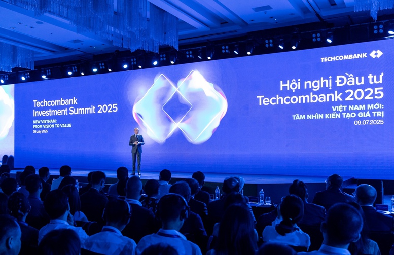 Techcombank Investment Summit 2025 thu hút hơn 500 chuyên gia tài chính và nhà đầu tư trong nước, quốc tế tham dự. Techcombank Investment Summit 2025 thu hút hơn 500 chuyên gia tài chính và nhà đầu tư trong nước, quốc tế tham dự.