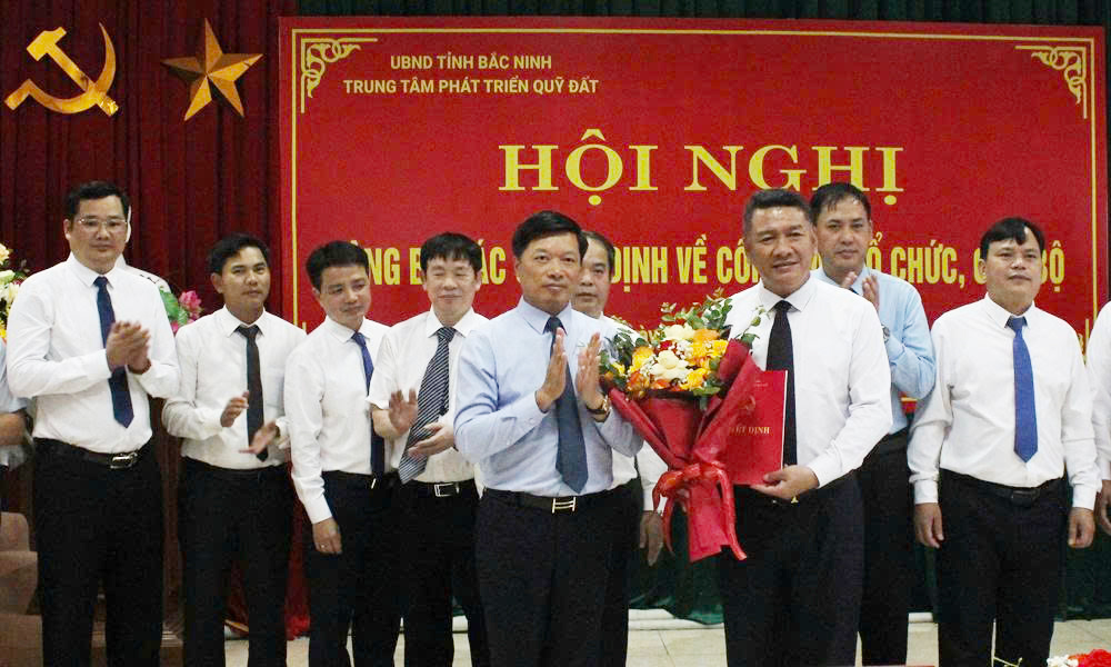 Công bố quyết định thành lập Trung tâm Phát triển quỹ đất tỉnh Bắc Ninh