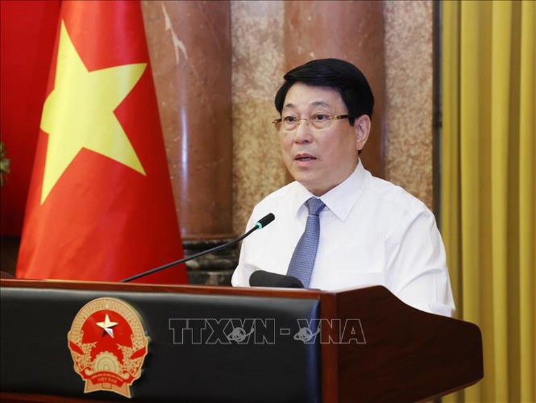 Chủ tịch nước: Mỗi người hãy luôn coi học tập là quyền lợi, trách nhiệm và nghĩa vụ Chủ tịch nước: Mỗi người hãy luôn coi học tập là quyền lợi, trách nhiệm và nghĩa vụ