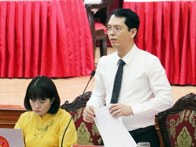 Giám đốc Sở Tài chính Trịnh Thanh Hải trả lời chất vấn tại Kỳ họp thứ 31 Hội đồng nhân dân tỉnh Nghệ An khóa XVIII. Giám đốc Sở Tài chính Trịnh Thanh Hải trả lời chất vấn tại Kỳ họp thứ 31 Hội đồng nhân dân tỉnh Nghệ An khóa XVIII.