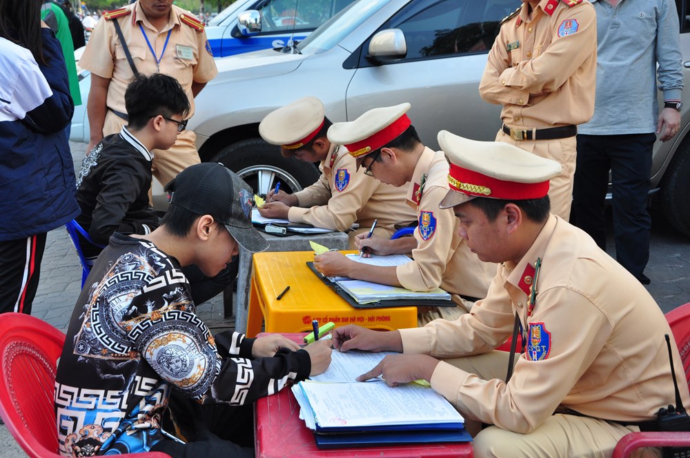 Nghị định 189, quy định mới về thẩm quyền xử phạt vi phạm hành chính. Ảnh minh họa, nguồn internet. Nghị định 189, quy định mới về thẩm quyền xử phạt vi phạm hành chính. Ảnh minh họa, nguồn internet.