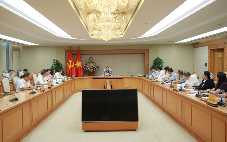 Một điểm đột phá quan trọng của ACV được Phó Thủ tướng chỉ rõ là phải đổi mới toàn diện mô hình quản trị hiện đại, dựa trên các chỉ số tài sản, vốn và hiệu quả kinh doanh, theo cơ chế bình đẳng với khu vực tư nhân - Ảnh: VGP/Tuấn Dũng