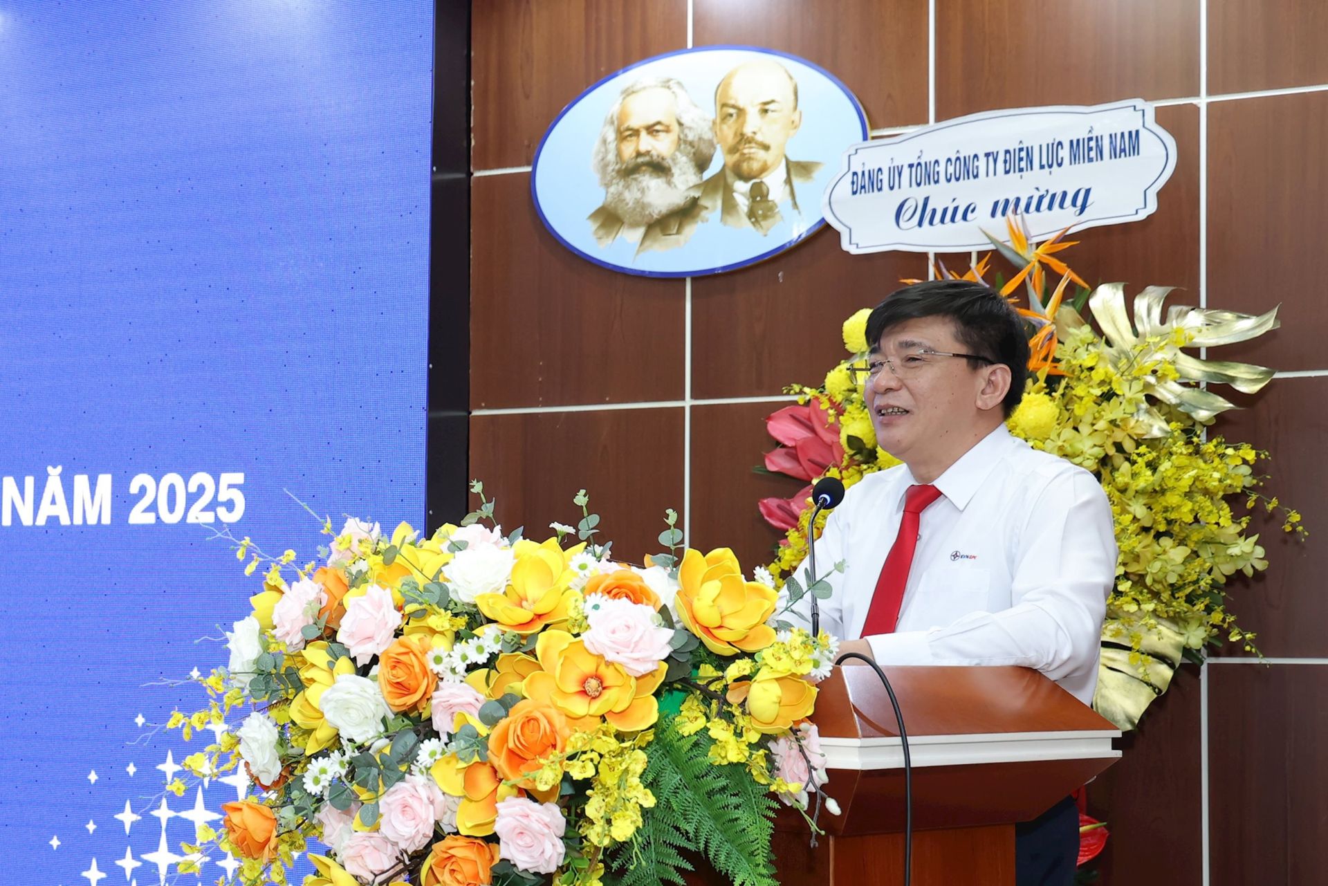 Chủ tịch HĐTV EVNSPC Lê Văn Trang Chủ tịch HĐTV EVNSPC Lê Văn Trang