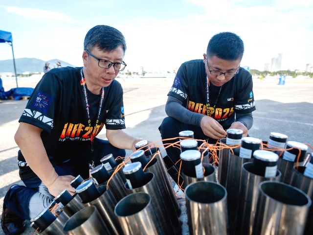 Màn pháo hoa Trung Quốc với chủ đề Màn pháo hoa Trung Quốc với chủ đề