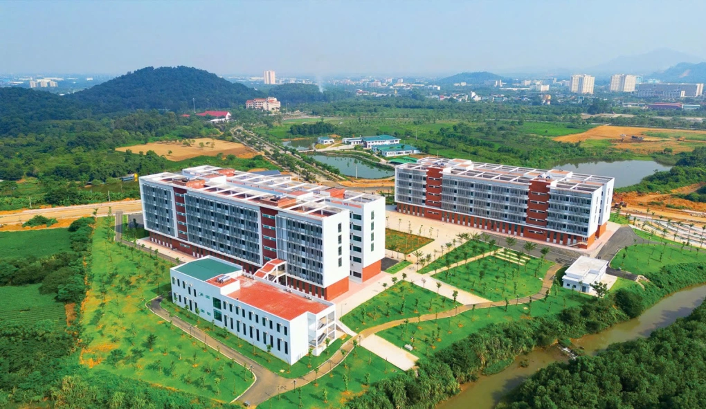 Khuôn viên Đại học Quốc gia Hà Nội ở Hòa Lạc, Thạch Thất, Hà Nội. Ảnh: VNU