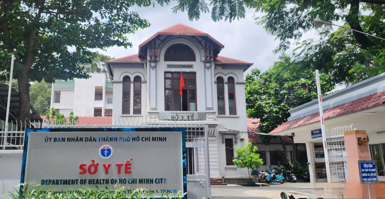 TP. Hồ Chí Minh công khai số điện thoại tiếp nhận tố cáo phòng khám “vẽ bệnh, moi tiền”
