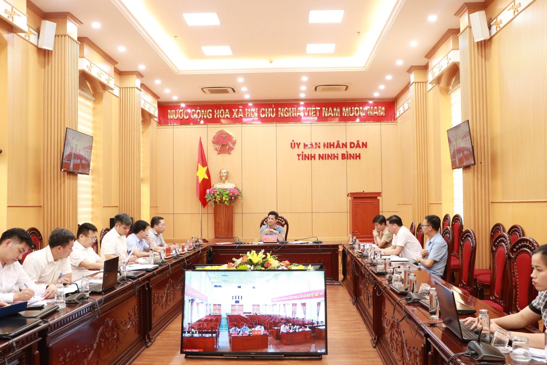 Quang cảnh hội nghị