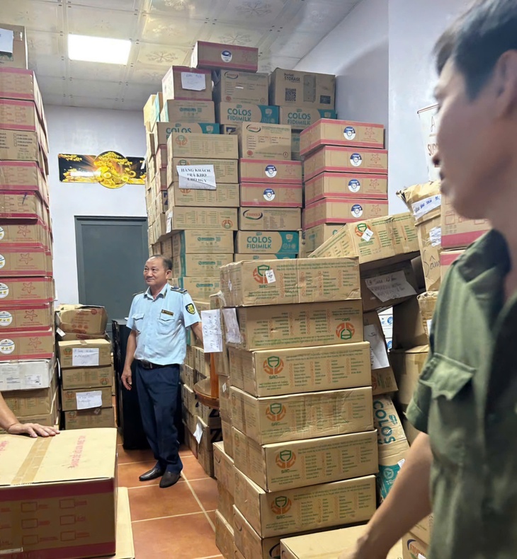 Tây Ninh: Phát hiện 71 vụ buôn lậu, gian lận thương mại trong tháng cao điểm