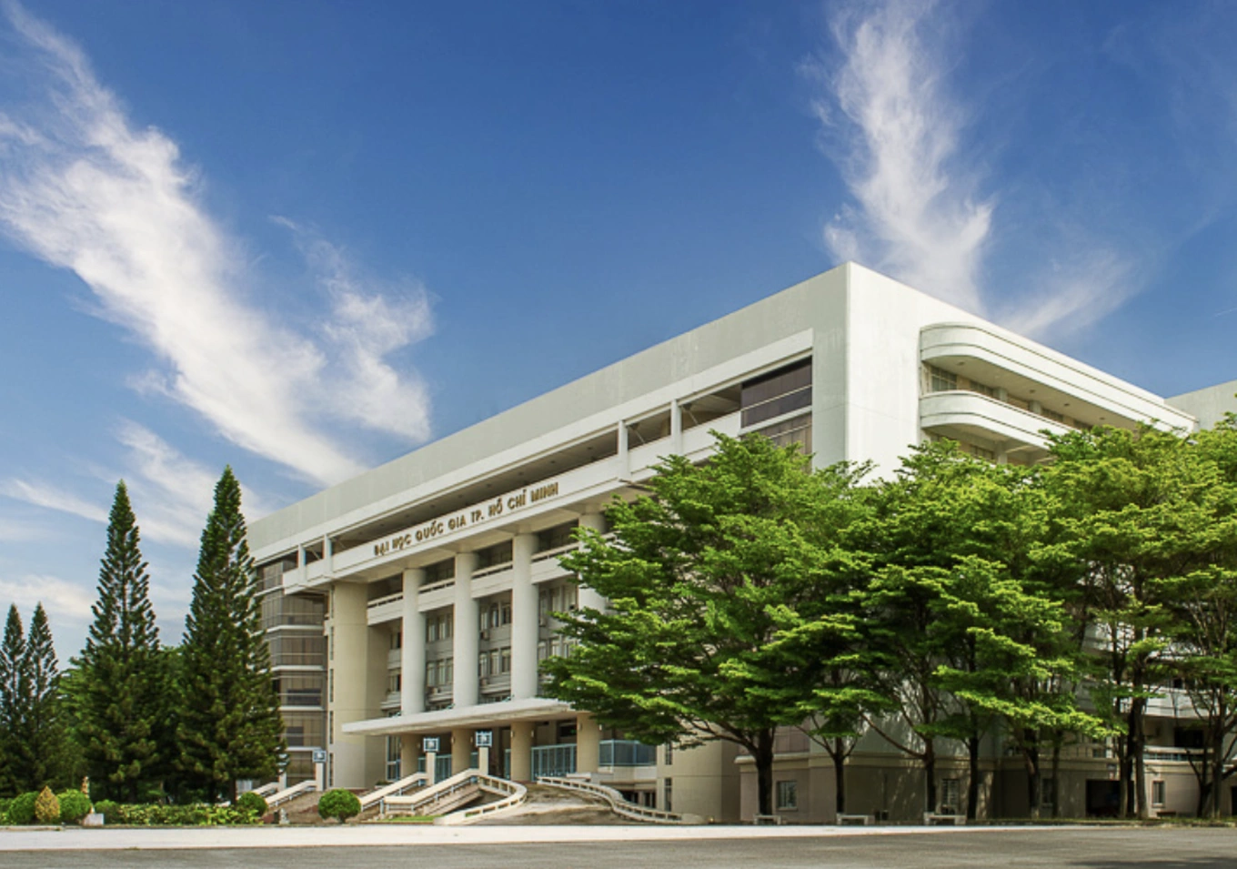 Đại học Quốc gia TP.HCM được thành lập năm 1995, với tầm nhìn hướng đến xây dựng một hệ thống đại học trong top đầu châu Á, nơi hội tụ của khoa học công nghệ, đổi mới sáng tạo, văn hóa và tri thức Việt Nam (Ảnh: VNUHCM).