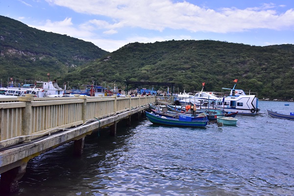 Bến tàu Vĩnh Hy