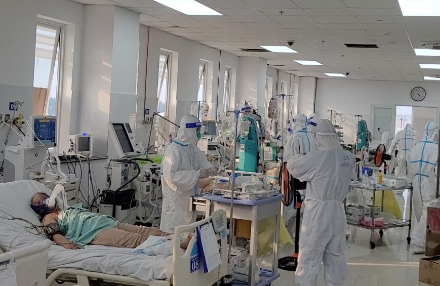 Sốt xuất huyết, tay chân miệng, Covid-19 có xu hướng tăng